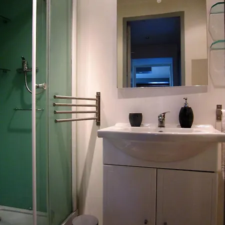 Charming 100m2 House In Croix-chapeau, 15mn From La Rochelle Feriehus