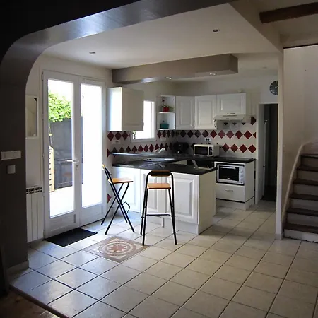 Charming 100m2 House In Croix-chapeau, 15mn From La Rochelle * Croix-Chapeau