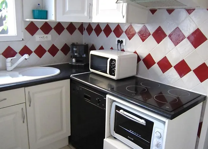 Charming 100m2 House In Croix-chapeau, 15mn From La Rochelle